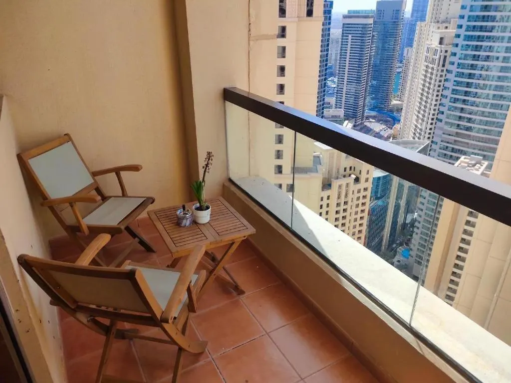 Lunar Beach View Hostel Dubai