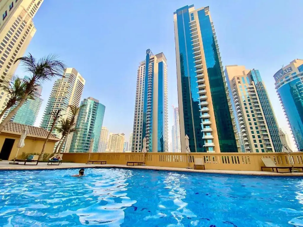Lunar Beach View Hostel Dubai